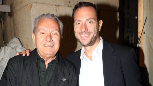 Γιος Μανώλη Μητσιά: Μεγαλώνοντας είχα παράπονο που δεν έβλεπα τον πατέρα μου περισσότερο, αλλά η σχέση μας ήταν πολύ ποιοτική Γιος-Μανώλη-Μητσιά:-Μεγαλώνοντας-είχα-παράπονο-που-δεν-έβλεπα-τον-πατέρα-μου-περισσότερο,-αλλά-η-σχέση-μας-ήταν-πολύ-ποιοτική