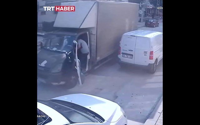 Τραγωδία στην Τουρκία: Νεκροί και τραυματίες σε σύγκρουση λεωφορείου με νταλίκα Τραγωδία-στην-Τουρκία:-Νεκροί-και-τραυματίες-σε-σύγκρουση-λεωφορείου-με-νταλίκα