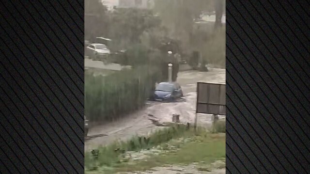 Δρόμος-στη-Σίβηρη-Χαλκιδικής-μετατράπηκε-σε-ποτάμι-μετά-από-βροχόπτωση,-δείτε-βίντεο