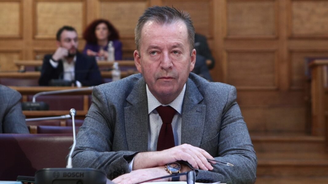 Στην ΕΛΑΣ ο Βασίλης Κόκκαλης, σήμερα η ένταξή του στο κόμμα Τσίπρα Στην ΕΛΑΣ ο Βασίλης Κόκκαλης, σήμερα η ένταξή του στο κόμμα Τσίπρα