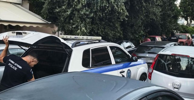Συνελήφθη ο 62χρονος για τη δολοφονία της 89χρονης μητέρας του στο Μενίδι Συνελήφθη-ο-62χρονος-για-τη-δολοφονία-της-89χρονης-μητέρας-του-στο-Μενίδι