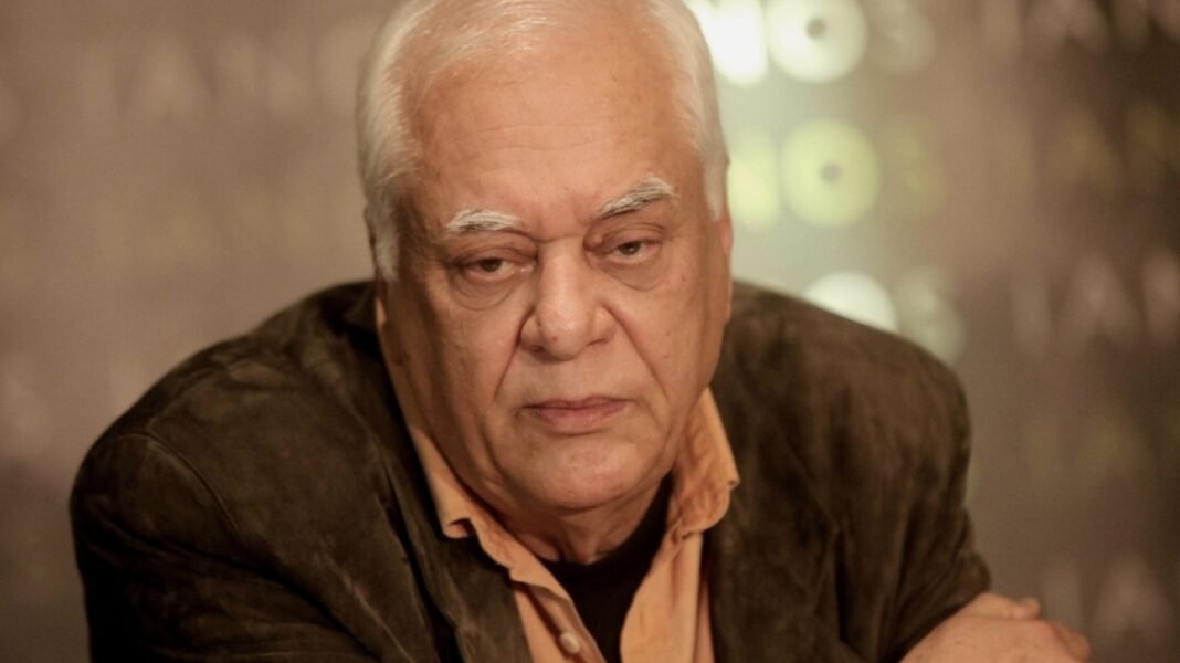Νέο άρθρο Καρτερού: «Δική μου η γραφίδα, δική μου η ευθύνη» – «Με ποιους σκοπεύει να πάει ο Ανδρουλάκης;» Νέο άρθρο Καρτερού: «Δική μου η γραφίδα, δική μου η ευθύνη» – «Με ποιους σκοπεύει να πάει ο Ανδρουλάκης;»