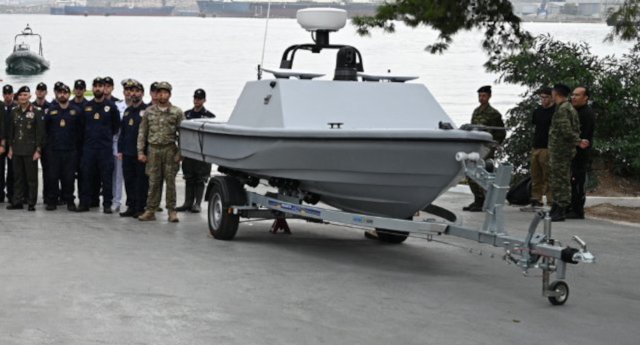 Παρουσιάστηκε-ο-«Πυρπολητής»:-Το-drone-καμικάζι-που-κατασκευάστηκε-από-το-Πολεμικό-Ναυτικό-και-μπορεί-να-επιτίθεται-με-εκρηκτικά-σε-εχθρικά-πλοία