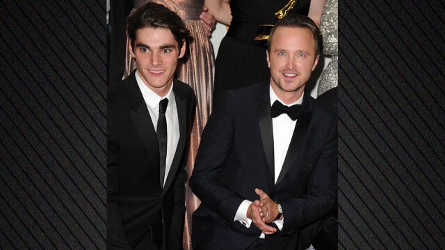 Άαρον Πολ για τον θάνατο του RJ Mitte από το «Breaking Bad»: Είμαι συντετριμμένος, σ’ αγαπώ φίλε μου, θα μας λείψεις Άαρον-Πολ-για-τον-θάνατο-του-rj-mitte-από-το-«breaking-bad»:-Είμαι-συντετριμμένος,-σ’-αγαπώ-φίλε-μου,-θα-μας-λείψεις