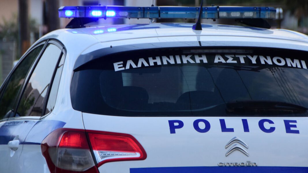 Συνελήφθη 16χρονος για διακίνηση ναρκωτικών στη Γλυφάδα, επιχείρησε να δραπετεύσει χτυπώντας με μπουνιές και κλωτσιές αστυνομικούς Συνελήφθη-16χρονος-για-διακίνηση-ναρκωτικών-στη-Γλυφάδα,-επιχείρησε-να-δραπετεύσει-χτυπώντας-με-μπουνιές-και-κλωτσιές-αστυνομικούς