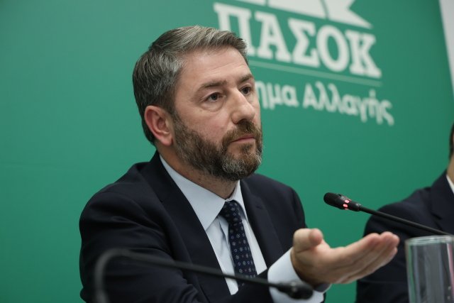 Στην-Αττική-το-δύσκολο-στοίχημα-του-ΠΑΣΟΚ-για-τη-δεύτερη-θέση,-η-άγρια-κόντρα-με-το-κόμμα-Τσίπρα-και-η-αντεπίθεση-Ανδρουλάκη