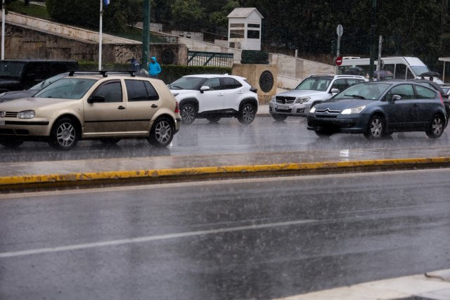 Live η κίνηση τώρα στους δρόμους: Ταλαιπωρία στον Κηφισό, στο κόκκινο και το κέντρο της Αθήνας – 30λεπτες καθυστερήσεις στην Αττική Οδό live-η-κίνηση-τώρα-στους-δρόμους:-Ταλαιπωρία-στον-Κηφισό,-στο-κόκκινο-και-το-κέντρο-της-Αθήνας-–-30λεπτες-καθυστερήσεις-στην-Αττική-Οδό