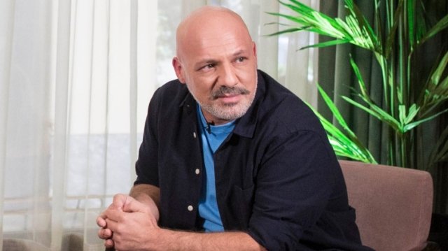 Νίκος Μουτσινάς: Είναι όνειρό μου να ζήσω στην Ουγκάντα, μακάρι να το καταφέρω Νίκος-Μουτσινάς:-Είναι-όνειρό-μου-να-ζήσω-στην-Ουγκάντα,-μακάρι-να-το-καταφέρω