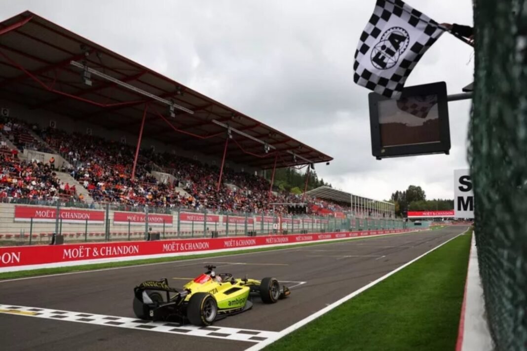 Formula 1 – Komatsu: «Ο Camara επιλέχθηκε για το ταλέντο του, όχι για τις σχέσεις με τη Ferrari» formula-1-–-komatsu:-«Ο-camara-επιλέχθηκε-για-το-ταλέντο-του,-όχι-για-τις-σχέσεις-με-τη-ferrari»