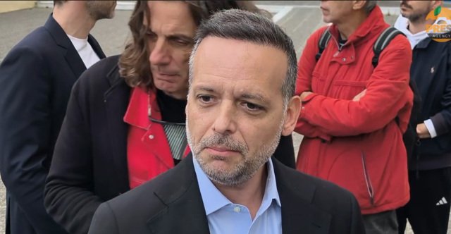 Δούκας: Ανοίγουν αύριο τα σπίτια στη Κυψέλη, έλεγχοι από τρεις μηχανικούς για οριστική καταγραφή των ζημιών Δούκας:-Ανοίγουν-αύριο-τα-σπίτια-στη-Κυψέλη,-έλεγχοι-από-τρεις-μηχανικούς-για-οριστική-καταγραφή-των-ζημιών