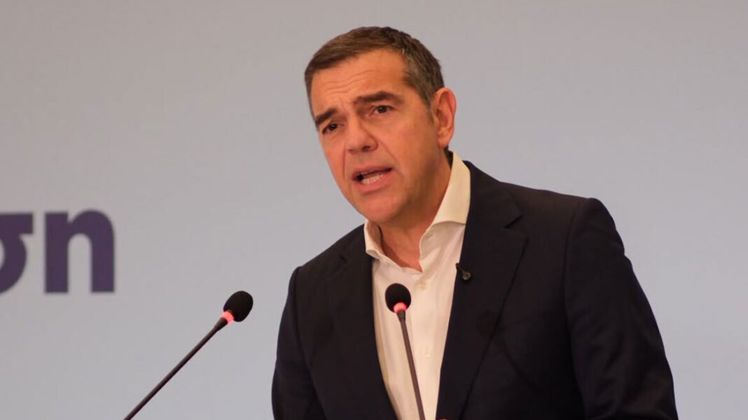 Τσίπρας κατά Ανδρουλάκη: «Οι αφελείς νόμιζαν πως θα ήταν αυτοί η εναλλακτική λύση, δεν αποκλείεται να συγκυβερνήσει με ΝΔ» – ΠΑΣΟΚ: Δεν θα σε ακολουθήσουμε στην τοξικότητα Τσίπρας κατά Ανδρουλάκη: «Οι αφελείς νόμιζαν πως θα ήταν αυτοί η εναλλακτική λύση, δεν αποκλείεται να συγκυβερνήσει με ΝΔ» – ΠΑΣΟΚ: Δεν θα σε ακολουθήσουμε στην τοξικότητα