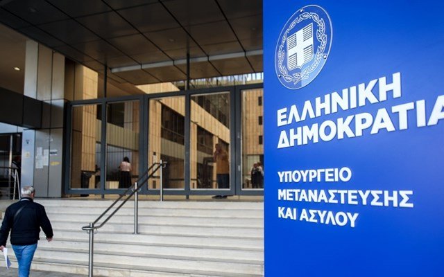Αύξηση-των-αιτήσεων-μετάκλησης-εργαζομένων-από-τρίτες-χώρες-–-Στο-69,95%-η-εκκαθάριση-των-εκκρεμών-αδειών-διαμονής