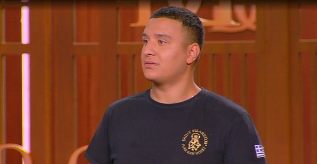 Dragons Den: Ο 25χρονος μελισσοκόμος που εντυπωσίασε τους επενδυτές και έκλεισε συμφωνία €200.000 με τη Μαρία Χατζηστεφανή dragons-den:-Ο-25χρονος-μελισσοκόμος-που-εντυπωσίασε-τους-επενδυτές-και-έκλεισε-συμφωνία-e200.000-με-τη-Μαρία-Χατζηστεφανή