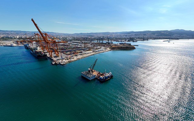 Πώς επηρέασε η κρίση στη Μέση Ανατολή τα λιμάνια Πειραιά και Θεσσαλονίκης Πώς-επηρέασε-η-κρίση-στη-Μέση-Ανατολή-τα-λιμάνια-Πειραιά-και-Θεσσαλονίκης