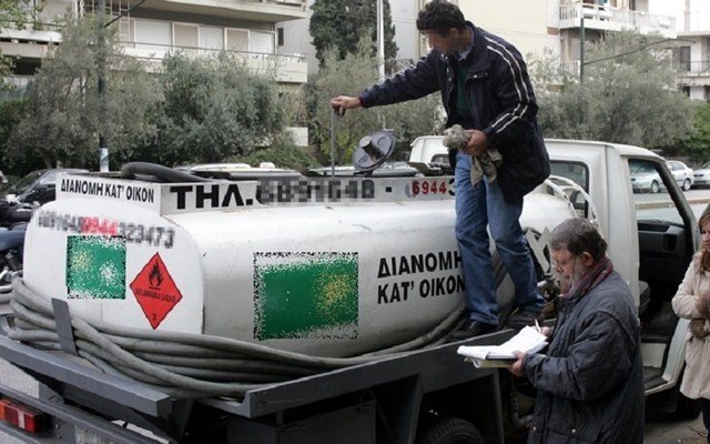 Περιορίζουν την αύξηση στο πετρέλαιο θέρμανσης οι επιδοτήσεις κράτους και διυλιστηρίων Περιορίζουν-την-αύξηση στο-πετρέλαιο-θέρμανσης-οι-επιδοτήσεις-κράτους-και-διυλιστηρίων