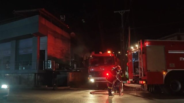 Φωτιά-σε-εργοστάσιο-ανακύκλωσης-στα-Διαβατά-της-Θεσσαλονίκης