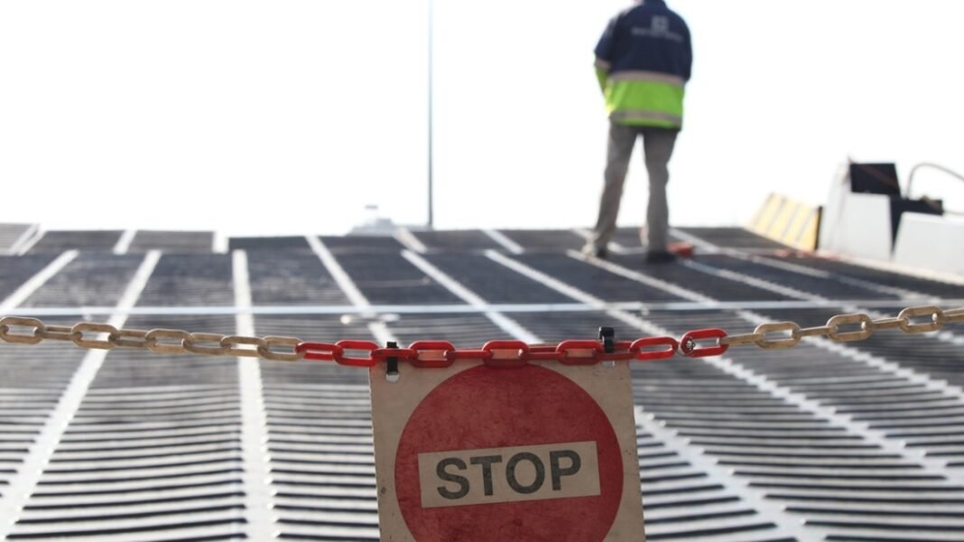 Επίθεση από οδηγούς φορτηγών σε πλοίαρχο στη γραμμή Κόστα – Σπέτσες, πέντε συλλήψεις Επίθεση-από-οδηγούς-φορτηγών-σε-πλοίαρχο-στη-γραμμή-Κόστα-–-Σπέτσες,-πέντε-συλλήψεις