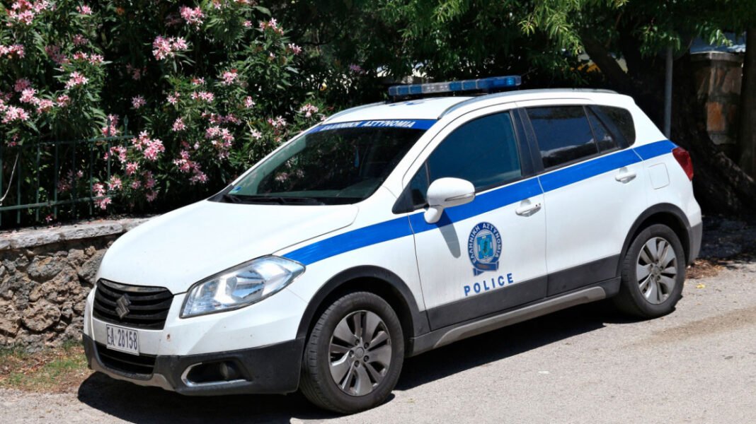 Αδέρφια έθαψαν τη μάνα τους στον κήπο του σπιτιού τους στην Αμαλιάδα Αδέρφια-έθαψαν-τη-μάνα-τους-στον-κήπο-του-σπιτιού-τους-στην-Αμαλιάδα