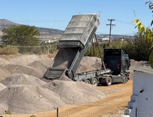 Θεσσαλονίκη:-Πάνω-από-3.500-τόνοι-επικίνδυνων-αποβλήτων-απορρίφθηκαν-παράνομα-στον-Δήμο-Δέλτα