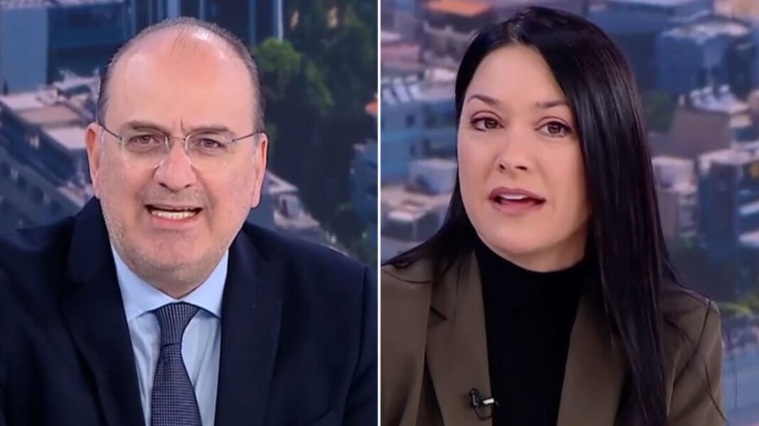 Μεγάλος καβγάς Λαζαρίδη-Γιαννακοπούλου: «Θα ψάχνετε αρχηγό το βράδυ των εκλογών, με ρώταγες για τον κουμπάρο του Ανδρουλάκη» – «Είστε βούρκος, ούτε καλημέρα δεν λέμε», δάκρυσε από την ένταση η βουλευτής Μεγάλος καβγάς Λαζαρίδη-Γιαννακοπούλου: «Θα ψάχνετε αρχηγό το βράδυ των εκλογών, με ρώταγες για τον κουμπάρο του Ανδρουλάκη» – «Είστε βούρκος, ούτε καλημέρα δεν λέμε», δάκρυσε από την ένταση η βουλευτής