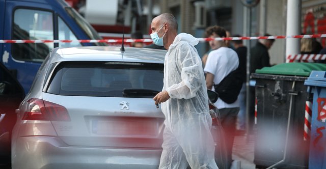 Από εκρηκτικό μηχανισμό με πυροκροτητή η έκρηξη στον Κολωνό: Η λευκή σακούλα και το τηλεφώνημα του διαχειριστή στην αστυνομία Από-εκρηκτικό-μηχανισμό-με-πυροκροτητή-η-έκρηξη-στον-Κολωνό:-Η-λευκή-σακούλα-και-το-τηλεφώνημα-του-διαχειριστή-στην-αστυνομία