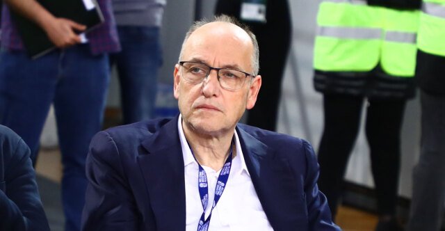 «Όπου τους βρίσκω, θέλω να τους διαλύω»: Στο φως μηνύματα για τα στημένα στο μπάσκετ, πληρωμές €150.000 από τον Λιόλιο, οι διαιτητές ζητούσαν χλιδάτα ξενοδοχεία «Όπου-τους-βρίσκω,-θέλω-να-τους-διαλύω»:-Στο-φως-μηνύματα-για-τα-στημένα-στο-μπάσκετ,-πληρωμές-e150.000-από-τον-Λιόλιο,-οι-διαιτητές-ζητούσαν-χλιδάτα-ξενοδοχεία