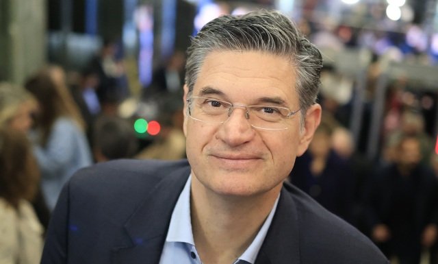 Παραιτήθηκε-από-βουλευτής-ο-Διονύσης-Καλαματιανός-και-πηγαίνει-στον-Τσίπρα:-«Συμπαρατάσσομαι-πολιτικά,-προγραμματικά-και-συναισθηματικά»