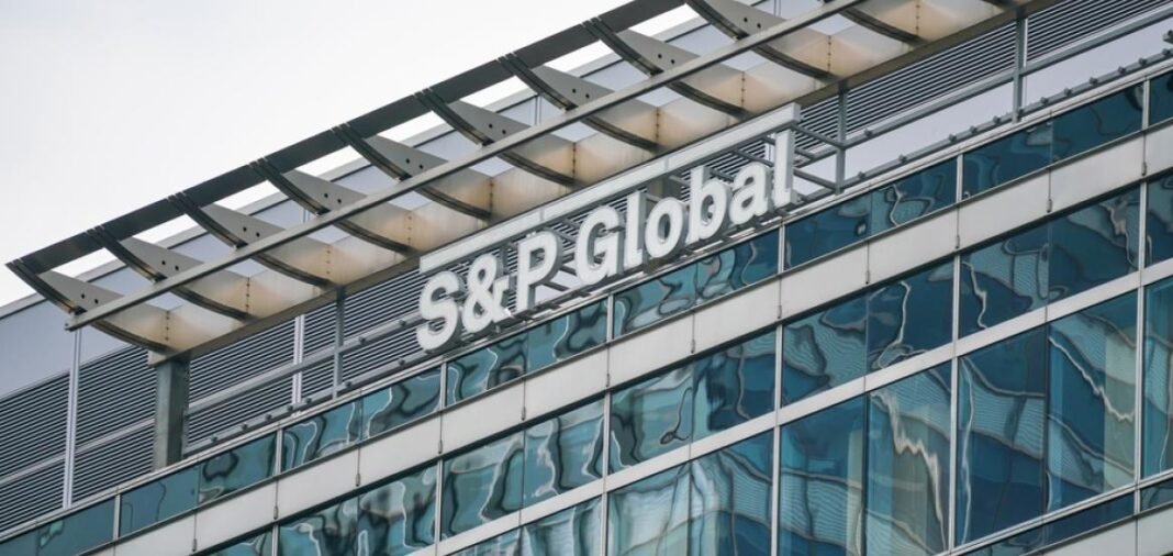 Η Standard &Poor’s διατήρησε αμετάβλητη σε BBB την πιστοληπτική αξιολόγηση της Ελλάδας Η-standard-&poor’s-διατήρησε-αμετάβλητη-σε-bbb-την-πιστοληπτική-αξιολόγηση-της-Ελλάδας