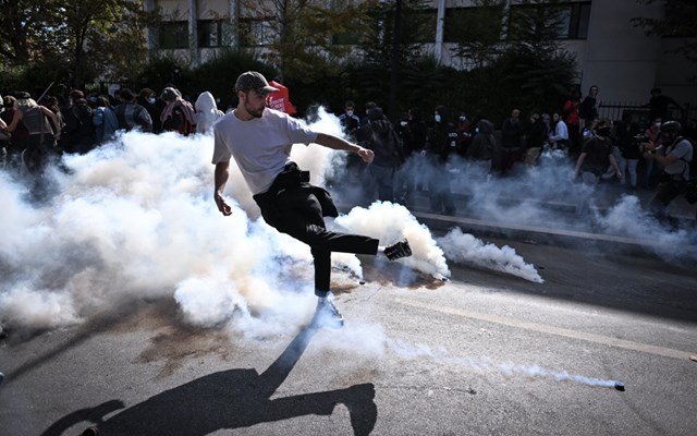 Γαλλία: Οικονομική βόμβα στα θεμέλια της Ευρώπης Γαλλία:-Οικονομική-βόμβα-στα-θεμέλια-της-Ευρώπης