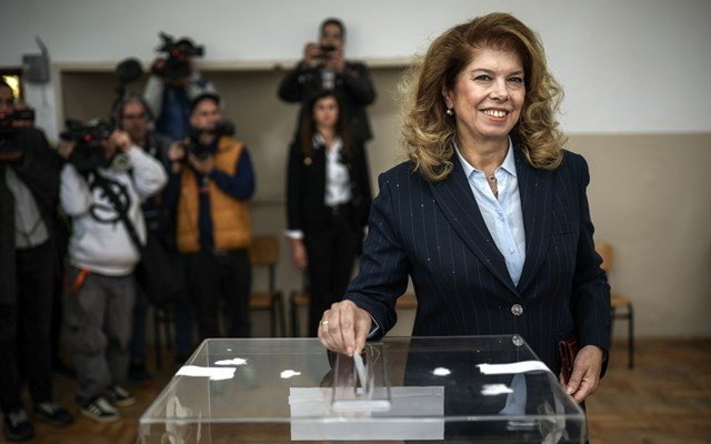 Βουλγαρία: Στις κάλπες για τις προεδρικές εκλογές με φόντο τις επιθέσεις σε πλοία στη Μαύρη Θάλασσα – Φαβορί η Ιότοβα Βουλγαρία:-Στις-κάλπες-για-τις-προεδρικές-εκλογές-με-φόντο-τις-επιθέσεις-σε-πλοία-στη-Μαύρη-Θάλασσα-–-Φαβορί-η-Ιότοβα