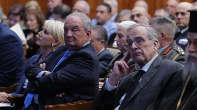 Καραμανλής-–-Σαμαράς:-Η-κοινή-είσοδος-που-δεν-έγινε,-η-ανάγνωση-από-το-Μαξίμου-και-το-παρασκήνιο-για-το-νέο-κόμμα