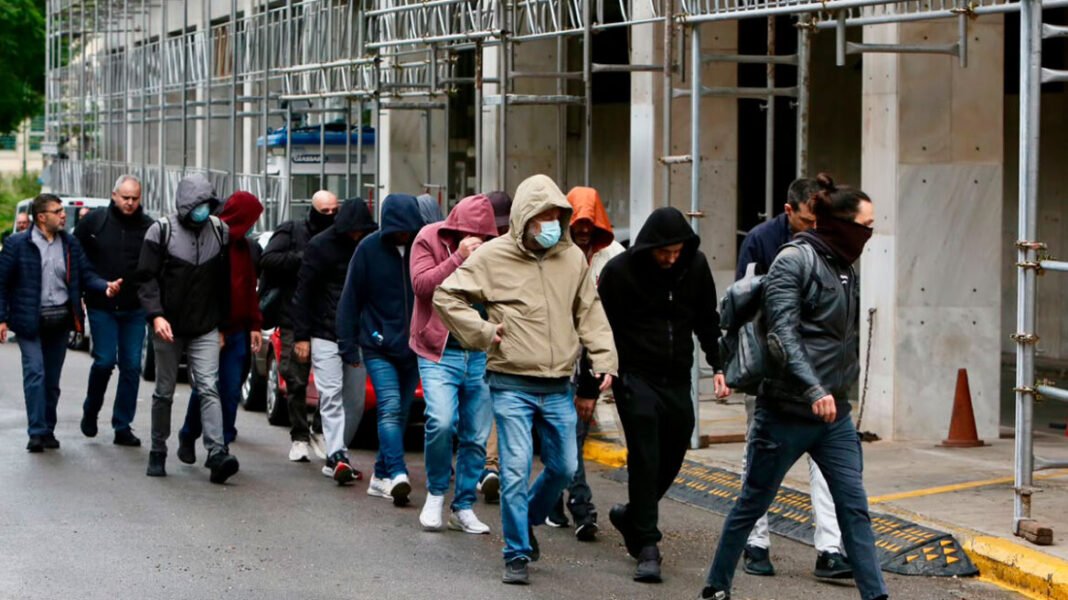 Στον ανακριτή οι πρώτοι 10 από την απάτη της Pizza Fan: Οι εκβιασμοί του Αντάρα, τα διπλά βιβλία και το €1,2 εκατ. σε μετρητά Στον-ανακριτή-οι-πρώτοι-10-από-την-απάτη-της-pizza-fan:-Οι-εκβιασμοί-του-Αντάρα,-τα-διπλά-βιβλία-και-το-e1,2-εκατ.-σε-μετρητά