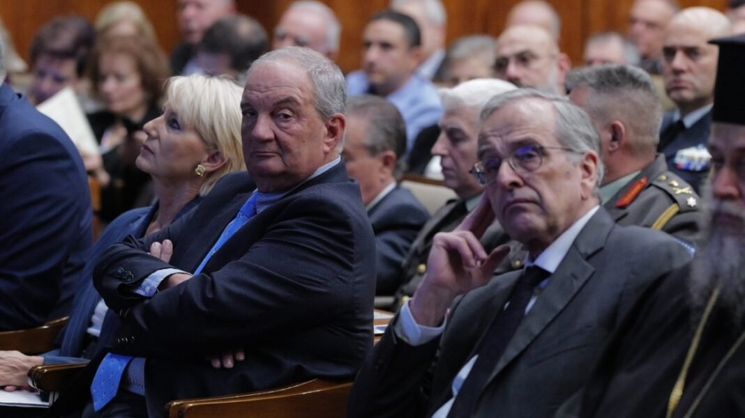 Καραμανλής – Σαμαράς: Η κοινή είσοδος που δεν έγινε, η ανάγνωση από το Μαξίμου και το παρασκήνιο για το νέο κόμμα Καραμανλής – Σαμαράς: Η κοινή είσοδος που δεν έγινε, η ανάγνωση από το Μαξίμου και το παρασκήνιο για το νέο κόμμα