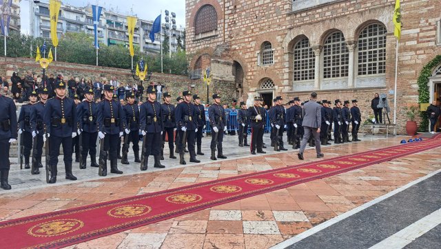 Η Θεσσαλονίκη γιορτάζει τον πολιούχο Άγιο Δημήτριο και την 114η επέτειο της απελευθέρωσής της, δείτε βίντεο και φωτογραφίες Η-Θεσσαλονίκη-γιορτάζει-τον-πολιούχο-Άγιο-Δημήτριο-και-την-114η-επέτειο-της-απελευθέρωσής-της,-δείτε-βίντεο-και-φωτογραφίες