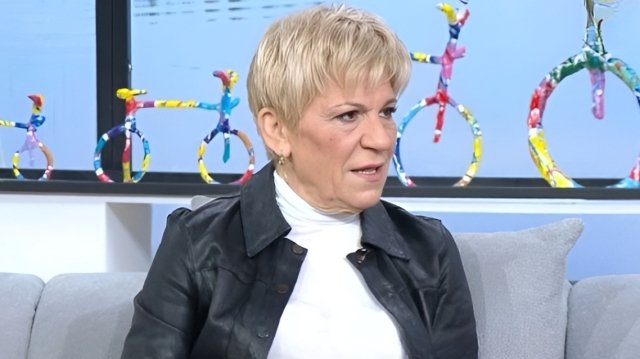 Χρύσα Ρώπα: Ο έρωτας της ζωής μου είναι ο γιος μου, δεν θα επιστρέψει ποτέ από τη Γαλλία και είμαι πολύ χαρούμενη Χρύσα-Ρώπα:-Ο-έρωτας-της-ζωής-μου-είναι-ο-γιος-μου,-δεν-θα-επιστρέψει-ποτέ-από-τη-Γαλλία-και-είμαι-πολύ-χαρούμενη