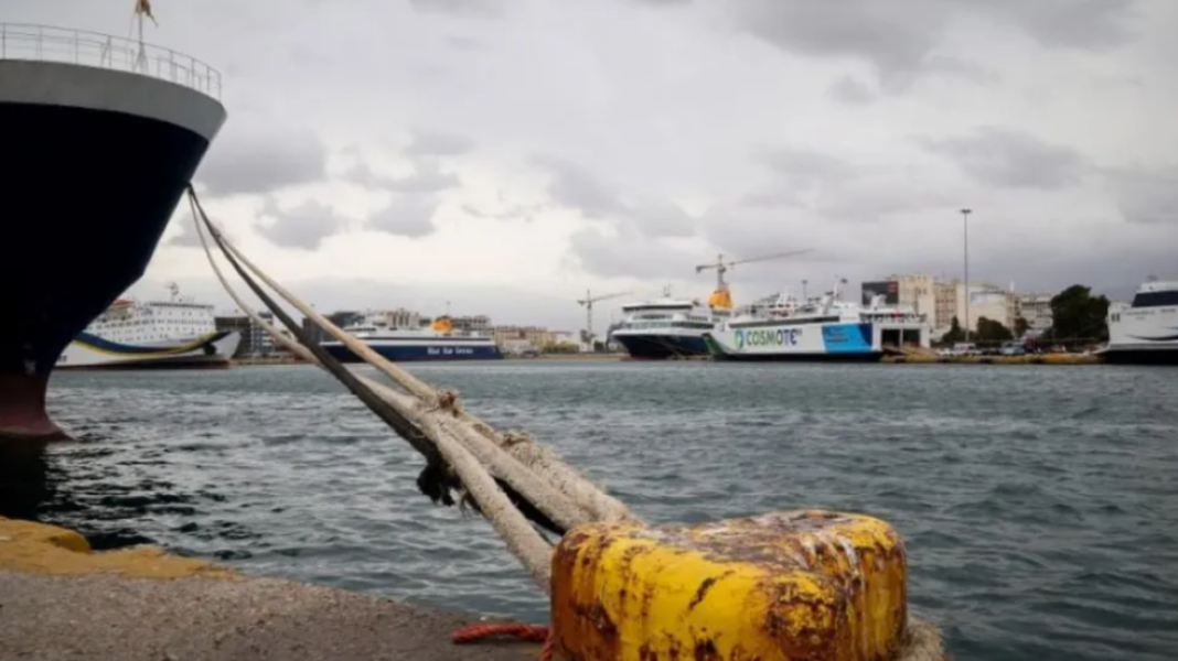 Απεργιακές κινητοποιήσεις στα λιμάνια στις 30 Οκτωβρίου, αναμένεται να παραμείνουν δεμένα τα πλοία σε επτά λιμάνια Απεργιακές-κινητοποιήσεις-στα-λιμάνια-στις-30-Οκτωβρίου,-αναμένεται-να-παραμείνουν-δεμένα-τα-πλοία-σε-επτά-λιμάνια