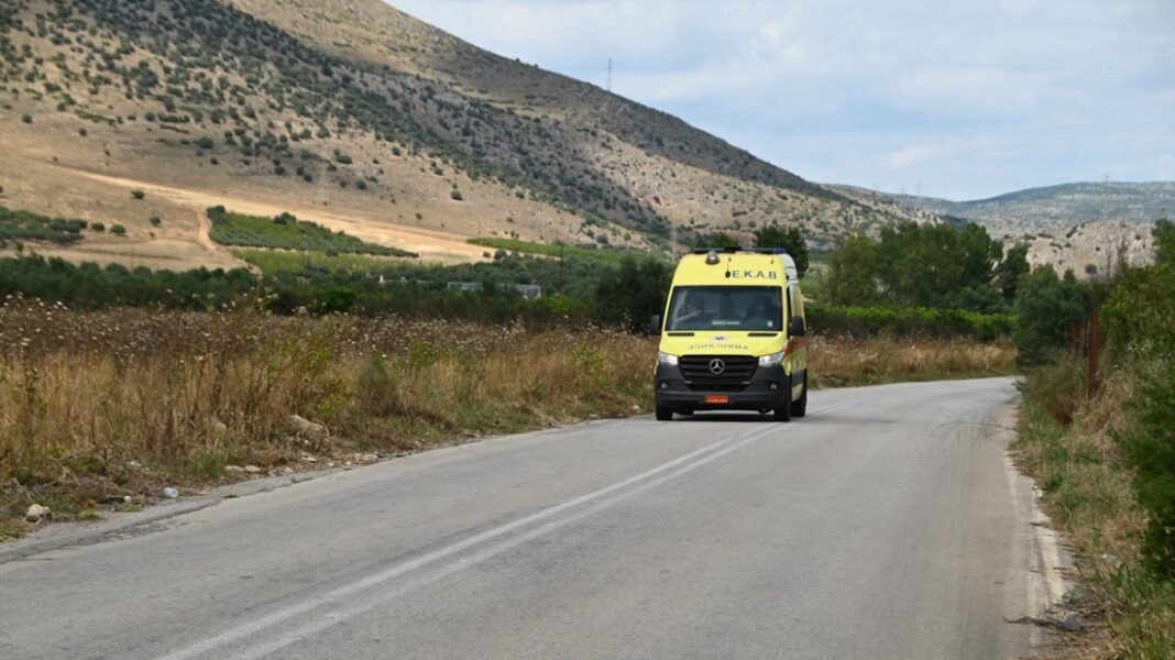 Αυτοκίνητο εξετράπη της πορείας του στον Πεντάλοφο Ορεστιάδας, τρεις τραυματίες Αυτοκίνητο-εξετράπη-της-πορείας-του-στον-Πεντάλοφο-Ορεστιάδας,-τρεις-τραυματίες