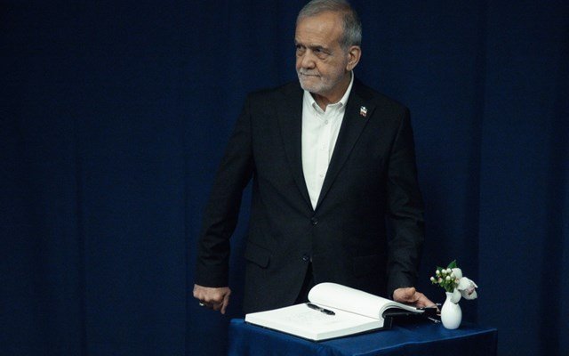 Κατάρ: Πεζεσκιάν και Αλ Θάνι συζήτησαν τον πόλεμο στη Μέση Ανατολή στο περιθώριο ενεργειακής συνόδου στη Ρωσία Κατάρ:-Πεζεσκιάν-και-Αλ-Θάνι-συζήτησαν-τον-πόλεμο-στη-Μέση-Ανατολή-στο-περιθώριο-ενεργειακής-συνόδου-στη-Ρωσία