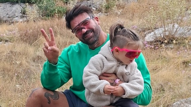 Η-εξομολόγηση-του-Δημήτρη-Αλεξάνδρου-για-τον-γιο-του:-Δεν-έχει-σημασία-πού-βρίσκομαι-ή-τι-κάνω,-αρκεί-να-ξέρω-ότι-έχω-εκείνον