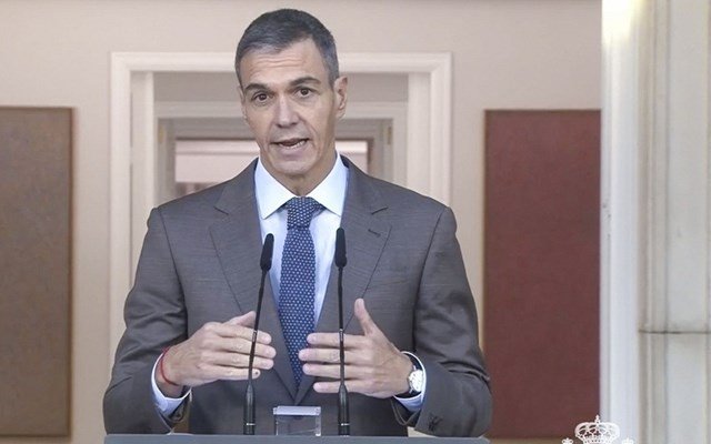 Π. Σάντσεθ: Όλη η Ισπανία πενθεί – Μη αποδεκτό για τη χώρα να βιώνει δύο σιδηροδρομικά δυστυχήματα την ίδια χρονιά Π.-Σάντσεθ:-Όλη-η-Ισπανία-πενθεί-–-Μη-αποδεκτό-για-τη-χώρα-να-βιώνει-δύο-σιδηροδρομικά-δυστυχήματα-την-ίδια-χρονιά