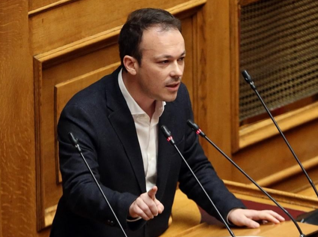 Παραιτήθηκε από βουλευτής ο Μιλτιάδης Ζαμπάρας, προσχωρεί στην ΕΛ.Α.Σ του Αλέξη Τσίπρα Παραιτήθηκε-από-βουλευτής-ο-Μιλτιάδης-Ζαμπάρας,-προσχωρεί-στην-ΕΛΑ.Σ-του-Αλέξη-Τσίπρα