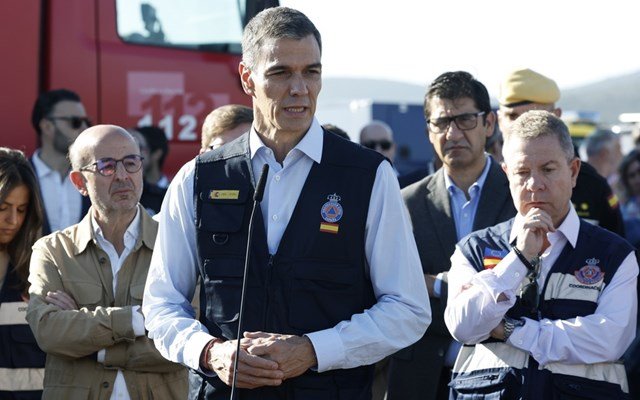 Σάντσεθ: Η Ισπανία επικεντρώνεται στη βελτίωση της ασφάλειας μετά το σιδηροδρομικό δυστύχημα Σάντσεθ:-Η-Ισπανία-επικεντρώνεται-στη-βελτίωση-της-ασφάλειας-μετά-το-σιδηροδρομικό-δυστύχημα