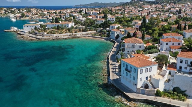 Συνελήφθη 49χρονος στις Σπέτσες για διακίνηση κοκαΐνης, προσπάθησε να δωροδοκήσει αστυνομικούς με 20.000 ευρώ Συνελήφθη-49χρονος-στις-Σπέτσες-για-διακίνηση-κοκαΐνης,-προσπάθησε-να-δωροδοκήσει-αστυνομικούς-με-20.000-ευρώ