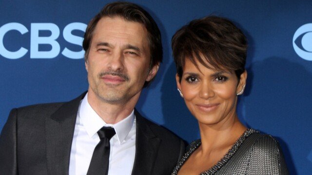 Νίκη-για-τη-Χάλι-Μπέρι-στη-δικαστική-διαμάχη-με-τον-πρώην-σύζυγό-της:-Η-απόφαση-για-τα-περιοριστικά-μέτρα-σε-βάρος-της