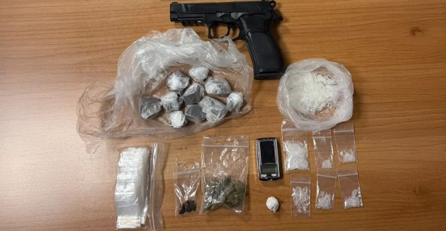 Είχε μετατρέψει δωμάτιο ξενοδοχείου στην Ομόνοια σε ορμητήριο διακίνησης ναρκωτικών, συνελήφθη 49χρονος Είχε-μετατρέψει-δωμάτιο-ξενοδοχείου-στην-Ομόνοια-σε-ορμητήριο-διακίνησης-ναρκωτικών,-συνελήφθη-49χρονος