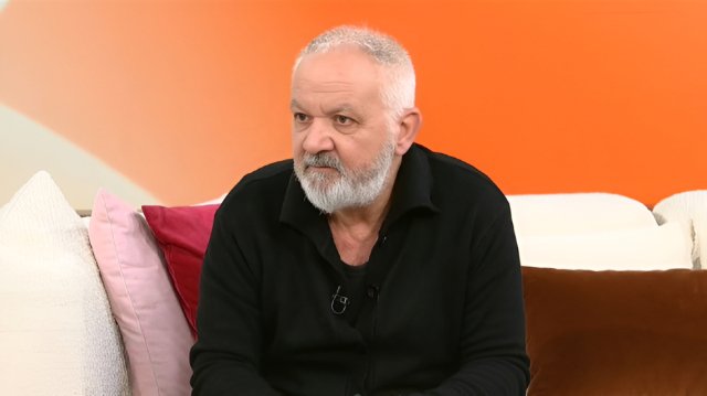 Χρήστος Θηβαίος: Στην Ιταλία είχα καθηγητή τον Ουμπέρτο Έκο, μου είπε «Τιμή μας που έρχεστε στο πανεπιστήμιο» Χρήστος-Θηβαίος:-Στην-Ιταλία-είχα-καθηγητή-τον-Ουμπέρτο-Έκο,-μου-είπε-«Τιμή-μας-που-έρχεστε-στο-πανεπιστήμιο»
