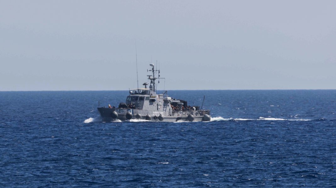 Γαύδος: Εντοπίστηκε λέμβος με 51 μετανάστες, επιχείρηση περισυλλογής από το Λιμενικό Γαύδος:-Εντοπίστηκε-λέμβος-με-51-μετανάστες,-επιχείρηση-περισυλλογής-από-το-Λιμενικό